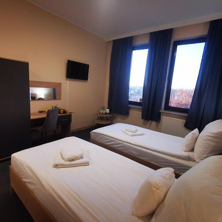 Fort Hotel وارسو المظهر الخارجي الصورة