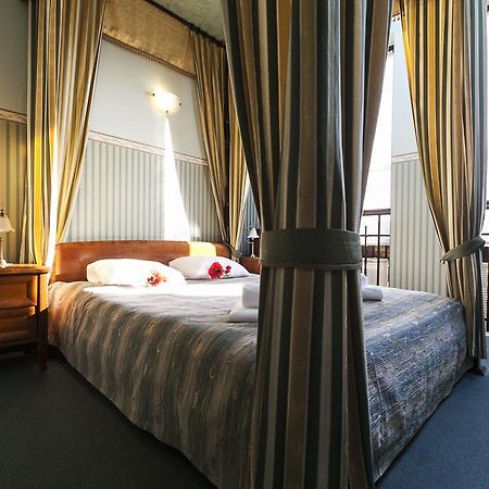 Fort Hotel وارسو المظهر الخارجي الصورة