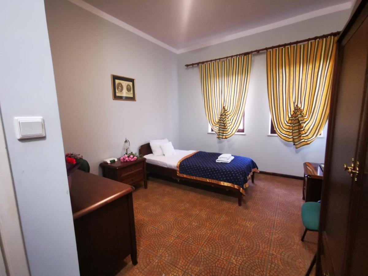 Fort Hotel وارسو المظهر الخارجي الصورة