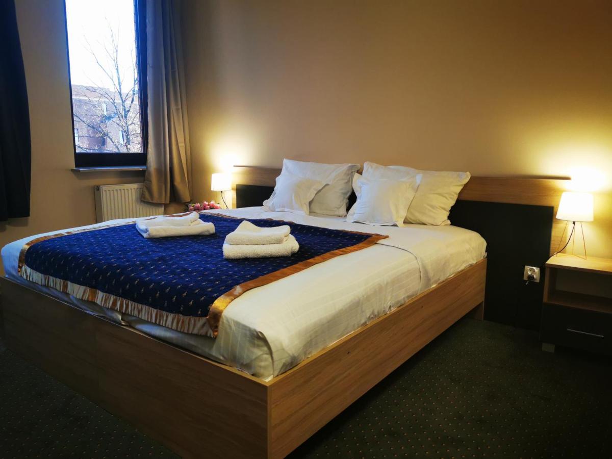 Fort Hotel وارسو المظهر الخارجي الصورة