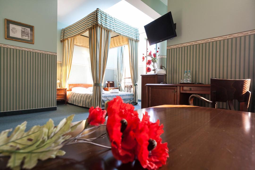 Fort Hotel وارسو المظهر الخارجي الصورة